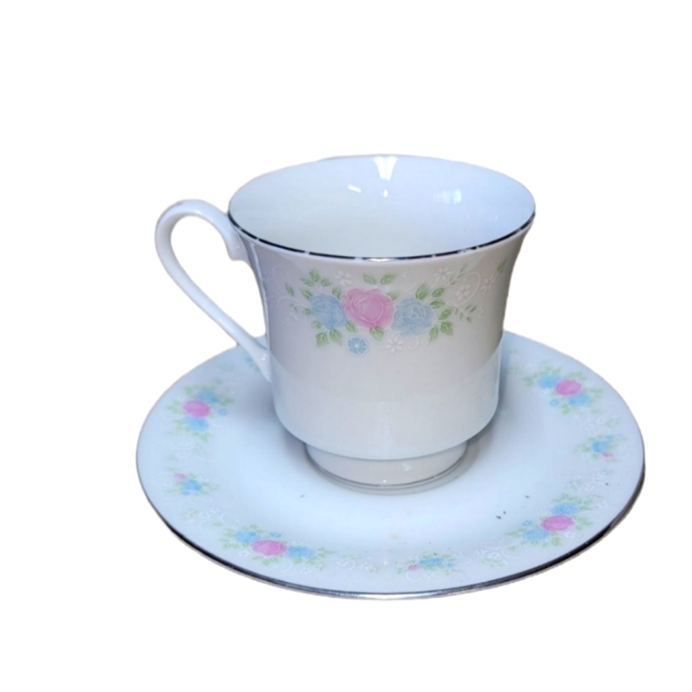 Set 4 Prestige CHINA GARDEND Teacup and Saucer